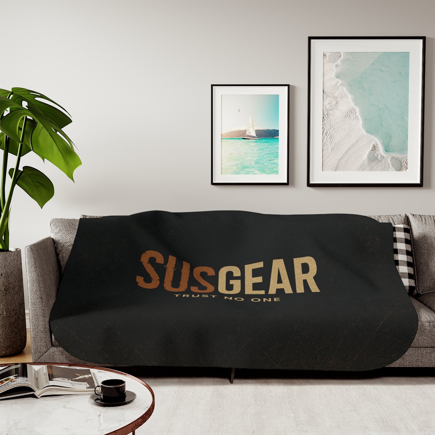 "Trust No One" Sherpa Blanket - SUSGEAR Cozy Two-Tone Throw